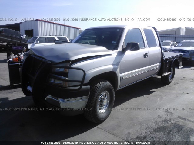 1GCHC29U45E122334 - 2005 CHEVROLET SILVERADO C2500 HEAVY DUTY WHITE photo 2