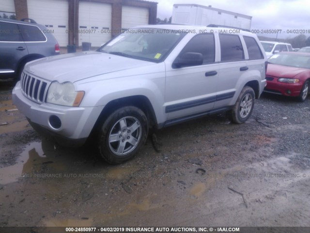 1J4GR48K35C601825 - 2005 JEEP GRAND CHEROKEE LAREDO/COLUMBIA/FREEDOM 银色 照片 2