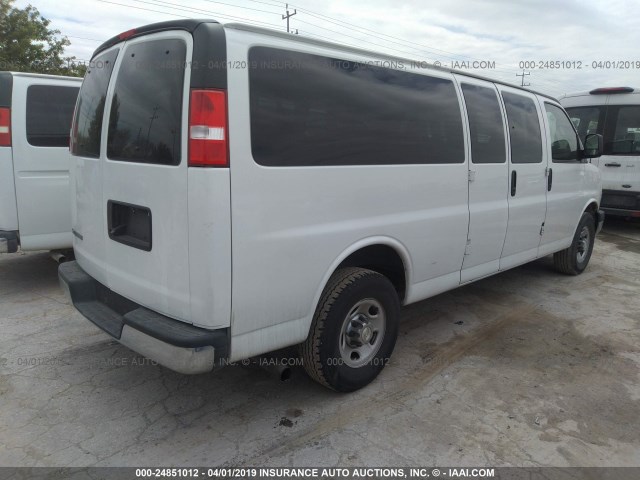 1GAZGPFG4J1209388 - 2018 CHEVROLET EXPRESS G3500 LT WHITE photo 4