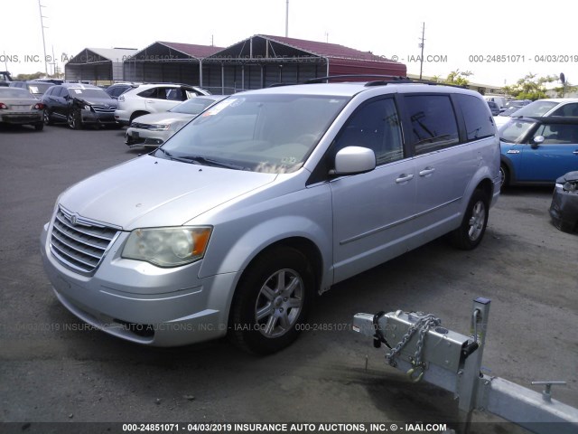 2A4RR5D19AR350600 - 2010 CHRYSLER TOWN & COUNTRY TOURING SILVER photo 2