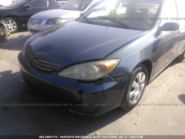 4T1BE32K52U632154 - 2002 TOYOTA CAMRY LE/XLE/SE BLUE photo 6