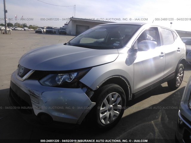 JN1BJ1CP9JW155278 - 2018 NISSAN ROGUE SPORT S/SV/SL SILVER photo 2