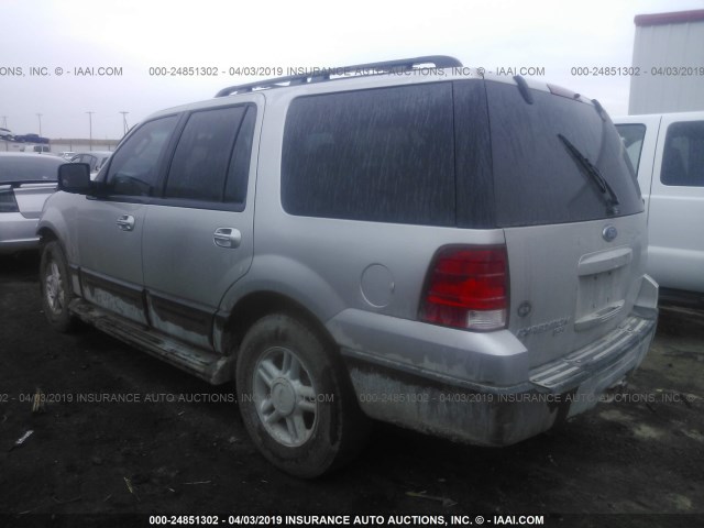 1FMPU16555LA99282 - 2005 FORD EXPEDITION XLT SILVER photo 3