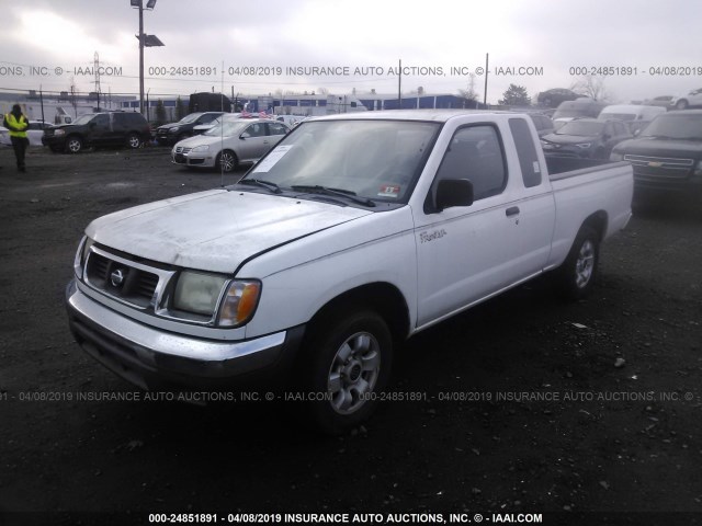 1N6DD26S6WC352515 - 1998 NISSAN FRONTIER KING CAB XE/KING CAB SE WHITE photo 2