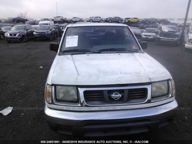 1N6DD26S6WC352515 - 1998 NISSAN FRONTIER KING CAB XE/KING CAB SE WHITE photo 6