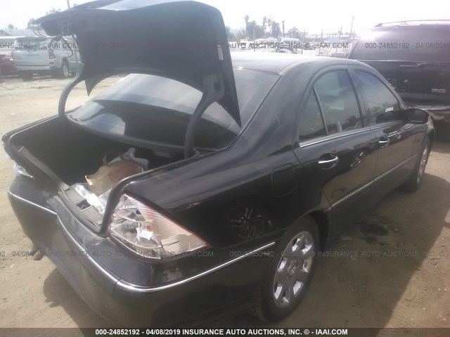 WDBRF64J75F592284 - 2005 MERCEDES-BENZ C 320 BLACK photo 4