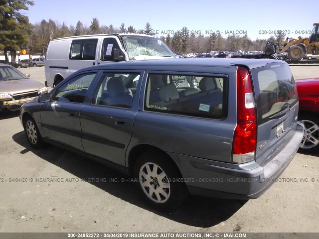 YV1SW61R821172338 - 2002 VOLVO V70 GREEN photo 3