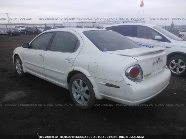 JN1DA31A33T410059 - 2003 NISSAN MAXIMA GLE/SE WHITE photo 3