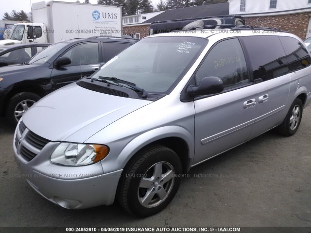 2D8GP44L06R833769 - 2006 DODGE GRAND CARAVAN SXT SILVER photo 2