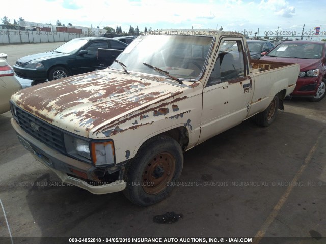 JT4RN55D8E0004712 - 1984 TOYOTA PICKUP 1/2 TON RN55 DLX BEIGE photo 2