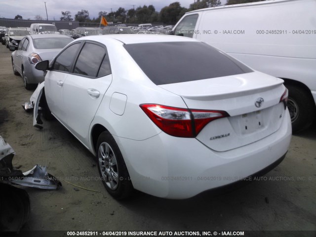 5YFBURHE0FP318832 - 2015 TOYOTA COROLLA L/LE/LE PLS/PRM/S/S PLS WHITE photo 3