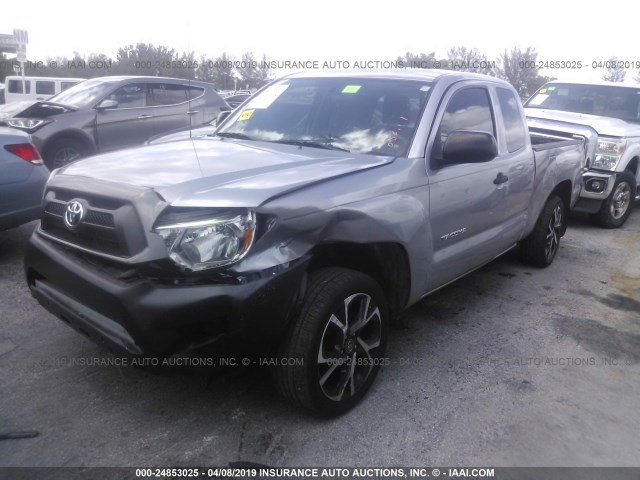 5TFTX4CN2FX056111 - 2015 TOYOTA TACOMA ACCESS CAB ვერცხლისფერი ფოტო 2