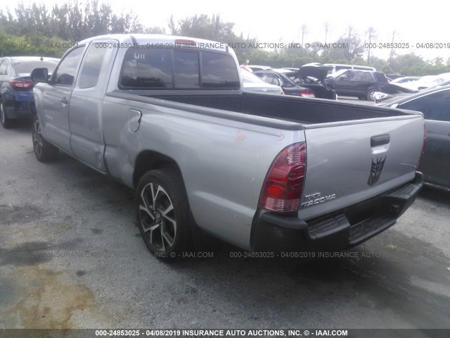 5TFTX4CN2FX056111 - 2015 TOYOTA TACOMA ACCESS CAB ვერცხლისფერი ფოტო 3