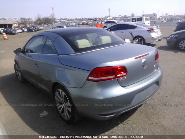 WVWFW8AHXDV002603 - 2013 VOLKSWAGEN EOS LUX/EXECUTIVE BLUE photo 3