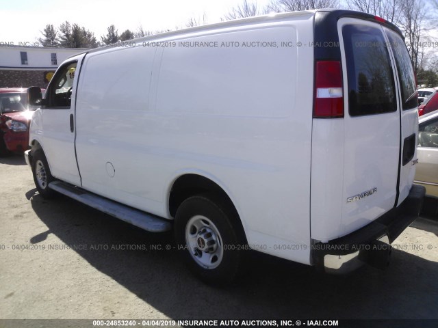 1GTW7AFG1J1906749 - 2018 GMC SAVANA G2500 WHITE photo 3