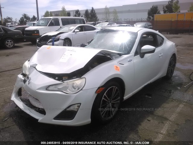 JF1ZNAA18D1716835 - 2013 TOYOTA SCION FR-S WHITE photo 2