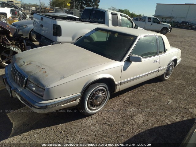 1G4EZ13L6NU401295 - 1992 BUICK RIVIERA WHITE photo 2