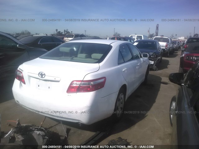 4T1BE46K67U714711 - 2007 TOYOTA CAMRY NEW GENERAT CE/LE/XLE/SE WHITE photo 4
