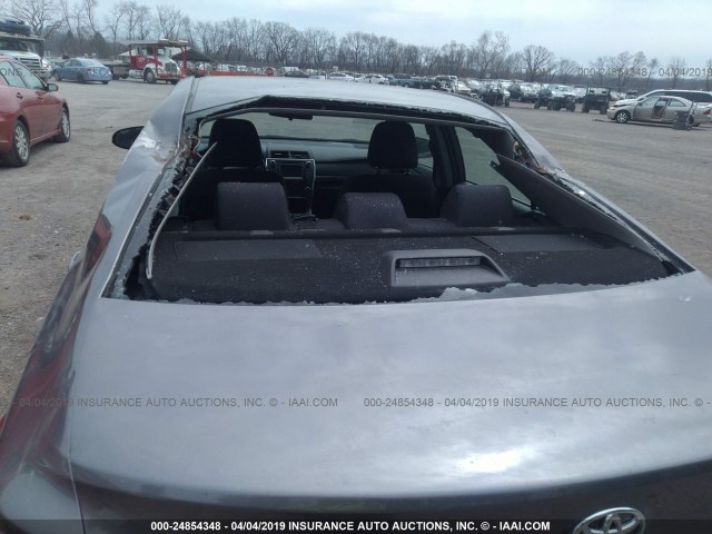 4T1BF1FK5GU542876 - 2016 TOYOTA CAMRY LE/XLE/SE/XSE ნაცრისფერი ფოტო 6