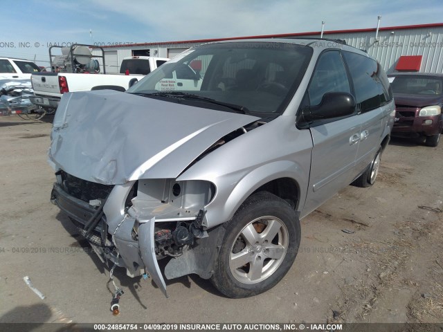 2D4GP44L37R119329 - 2007 DODGE GRAND CARAVAN SXT SILVER photo 2