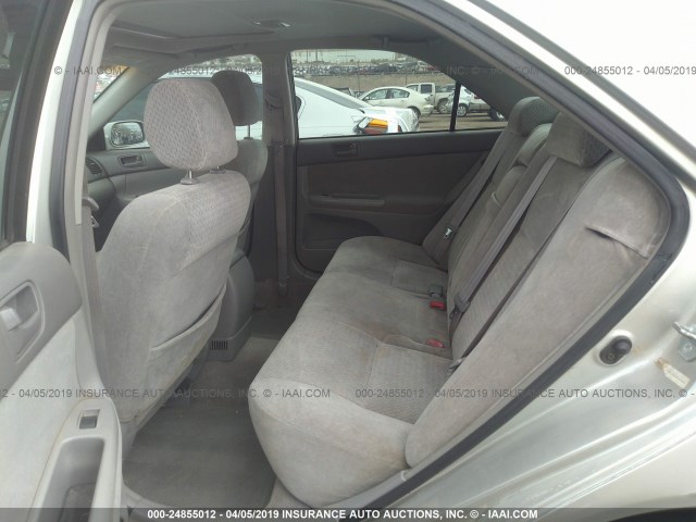 JTDBE32K520114086 - 2002 TOYOTA CAMRY LE/XLE/SE SILVER photo 8