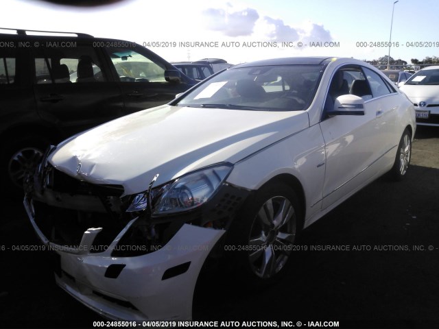 WDDKJ5KB6CF157816 - 2012 MERCEDES-BENZ E 350 WHITE photo 2