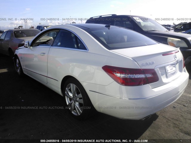 WDDKJ5KB6CF157816 - 2012 MERCEDES-BENZ E 350 WHITE photo 3