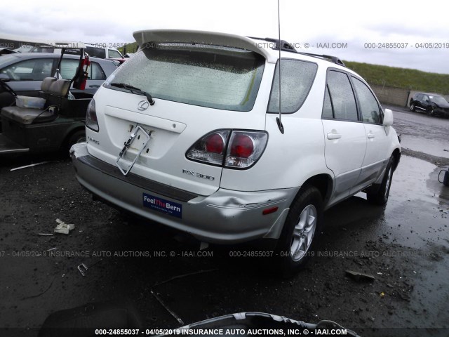 JTJHF10U320236202 - 2002 LEXUS RX 300 WHITE photo 4