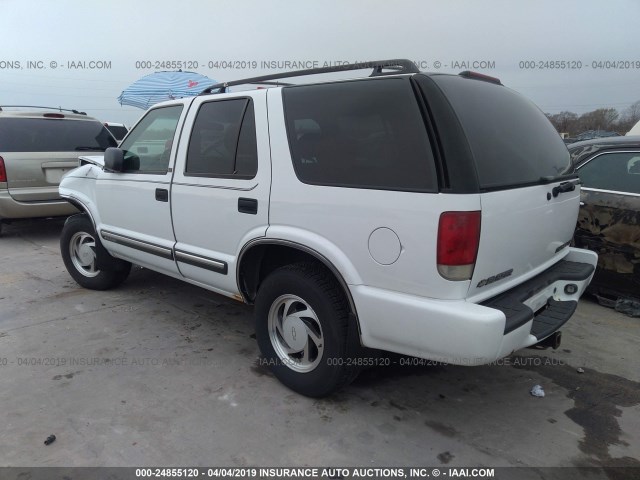 1GNDT13W81K189444 - 2001 CHEVROLET BLAZER WHITE photo 3