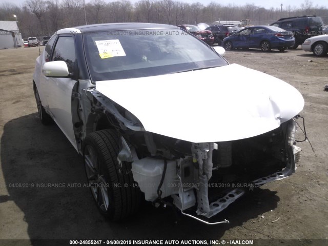 JTKJF5C73C3032901 - 2012 TOYOTA SCION TC WHITE photo 1