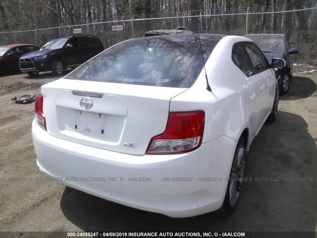 JTKJF5C73C3032901 - 2012 TOYOTA SCION TC WHITE photo 4