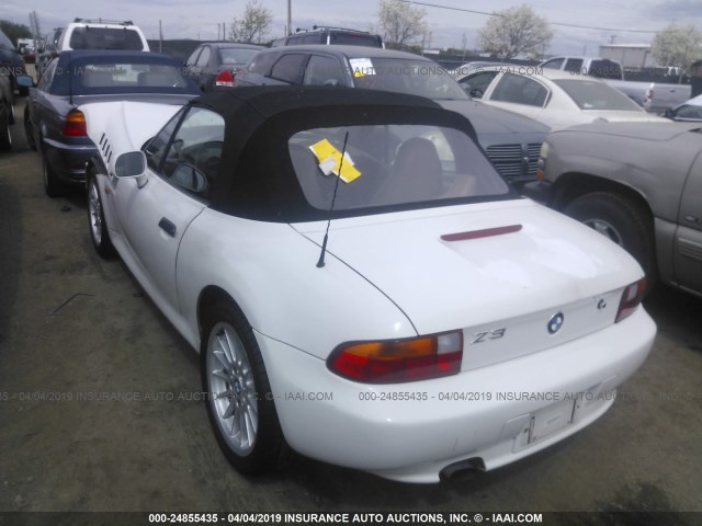 4USCH7327VLB77840 - 1997 BMW Z3 1.9 WHITE photo 3