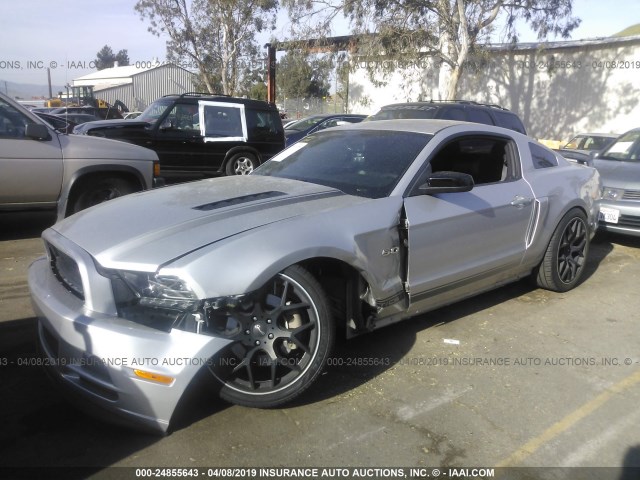 1ZVBP8CF1D5221485 - 2013 FORD MUSTANG GT SILVER photo 2