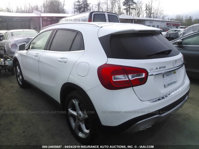 WDCTG4GBXKJ549302 - 2019 MERCEDES-BENZ GLA 250 4MATIC WHITE photo 3