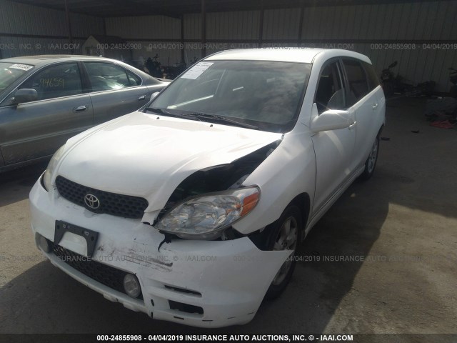 2T1KR32EX4C302657 - 2004 TOYOTA COROLLA MATRIX XR WHITE photo 6