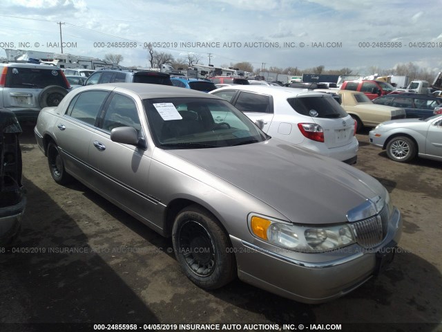 1LNHM81W5YY828563 - 2000 LINCOLN TOWN CAR EXECUTIVE GOLD photo 1