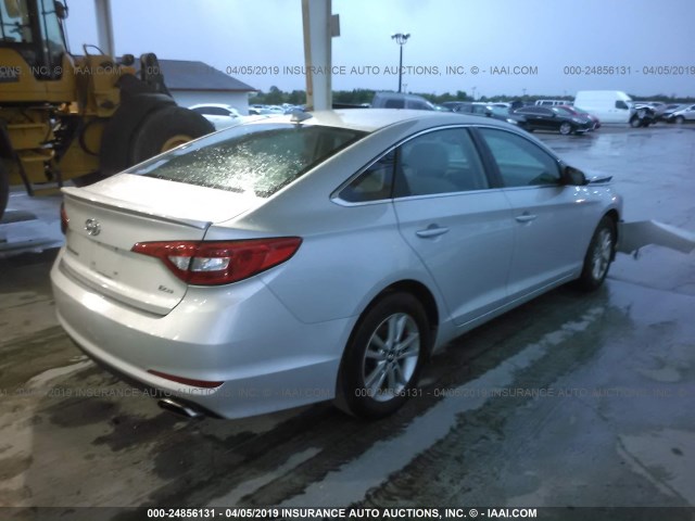 5NPE24AA6FH117558 - 2015 HYUNDAI SONATA ECO SILVER photo 4