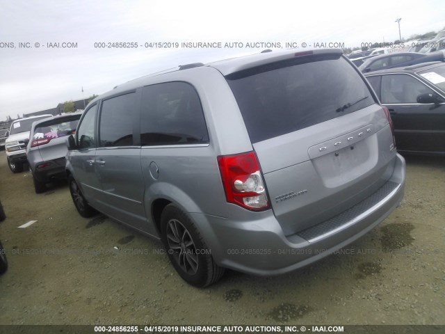 2C4RDGCG0HR624587 - 2017 DODGE GRAND CARAVAN SXT GRAY photo 3