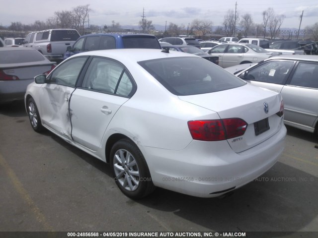 3VWDP7AJ4CM327495 - 2012 VOLKSWAGEN JETTA SE WHITE photo 3