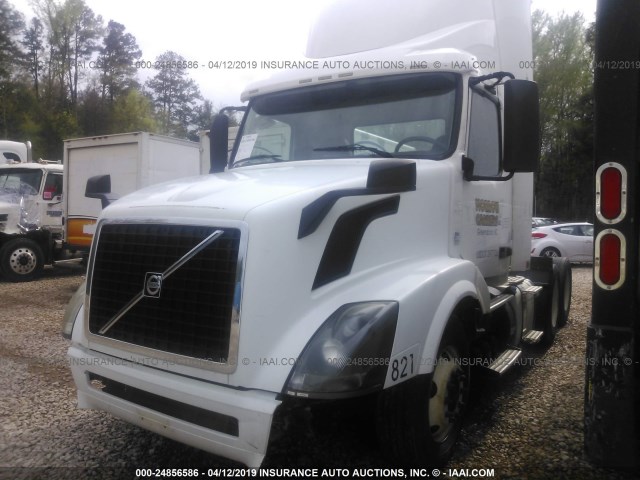 4V4NC9EG8DN564449 - 2013 VOLVO VNL Unknown photo 2