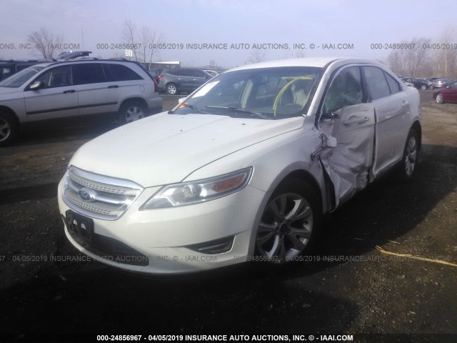 1FAHP2EW9CG133705 - 2012 FORD TAURUS SEL WHITE photo 2