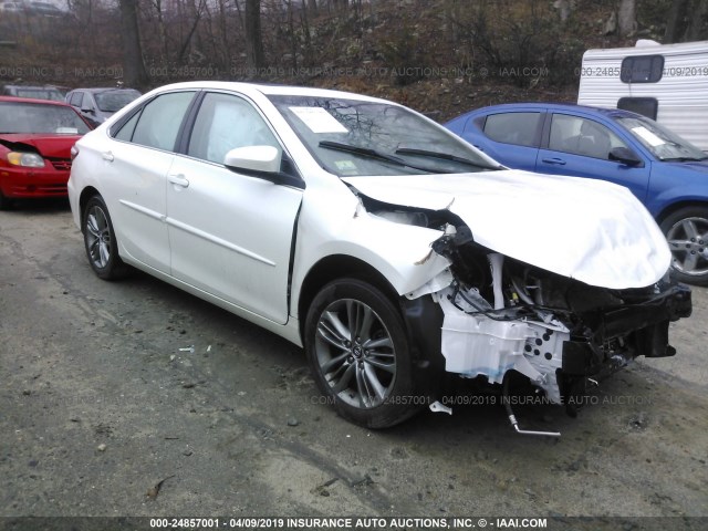 4T1BF1FKXFU026026 - 2015 TOYOTA CAMRY LE/XLE/SE/XSE WHITE photo 1