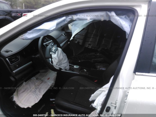 4T1BF1FKXFU026026 - 2015 TOYOTA CAMRY LE/XLE/SE/XSE WHITE photo 5