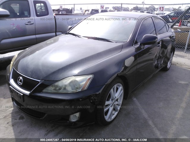 JTHBK262365019952 - 2006 LEXUS IS 250 BLACK photo 2