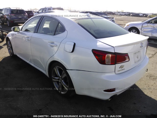 JTHBF5C29C5167836 - 2012 LEXUS IS 250 WHITE photo 3