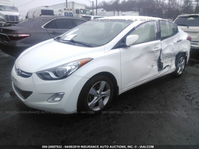 5NPDH4AE4DH400907 - 2013 HYUNDAI ELANTRA GLS/LIMITED WHITE photo 2