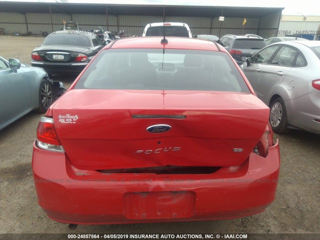 1FAHP35N48W272649 - 2008 FORD FOCUS SE/SEL/SES RED photo 6