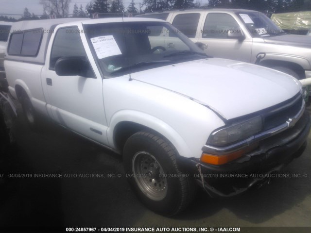 1GCCS145528142836 - 2002 CHEVROLET S TRUCK S10 WHITE photo 1