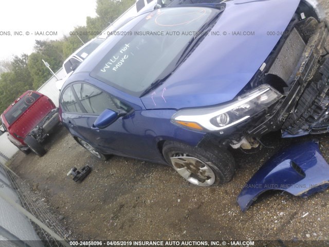 3KPFL4A74HE044395 - 2017 KIA FORTE LX/S BLUE photo 1