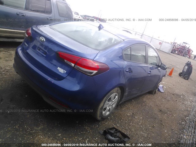 3KPFL4A74HE044395 - 2017 KIA FORTE LX/S BLUE photo 4